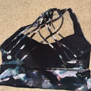 Lululemon free to be longline sports bra size 6